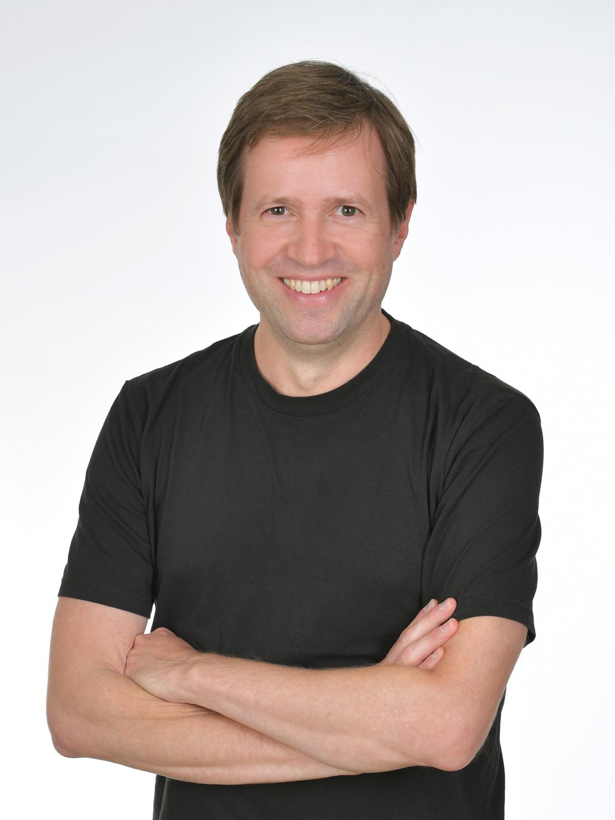 Dr. Georg Authried